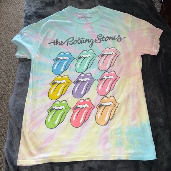 the Rolling Stones Tops - The Rolling Stones Retro Vintage Inspired Short Sleeve Graphic Tee Size Medium